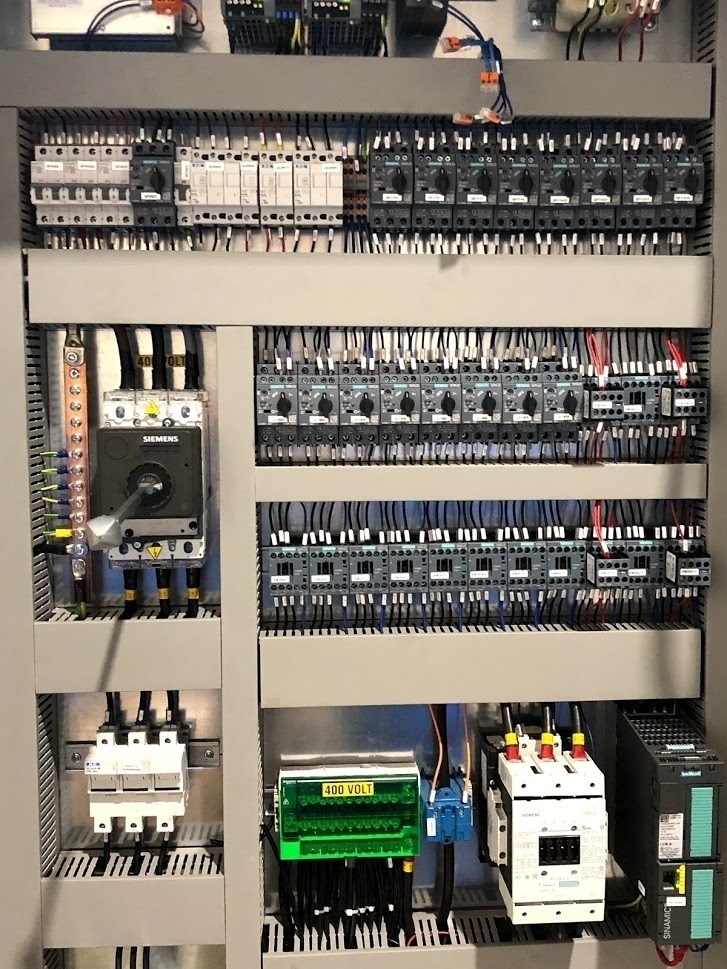 QUADRI ELETTRICI PER L'AUTOMAZIONE INDUSTRAILE - OYSTER srl